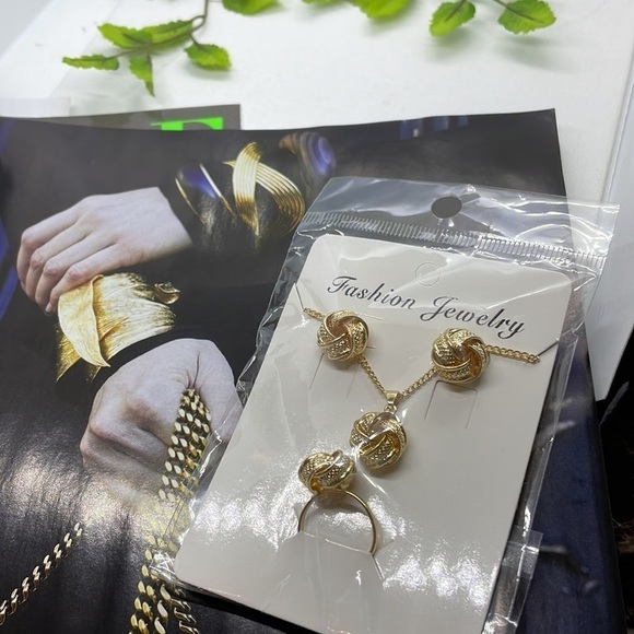 Gold Knotted Necklace Earrings And Ring Set - Picture 8 of 10
